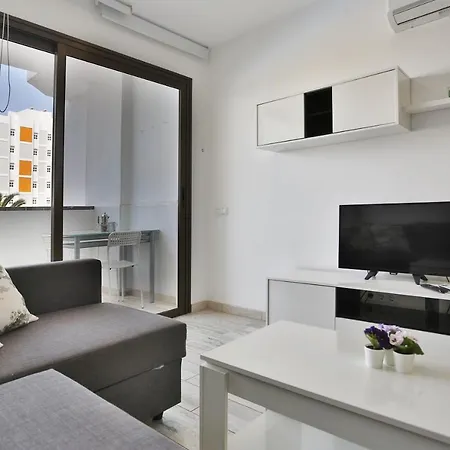 Apartment Agaete Parque: Vista Piscina Playa del Ingles (Gran Canaria)