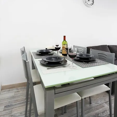 Agaete Parque: Vista Piscina * 普拉亚戴尔雷安格莱斯