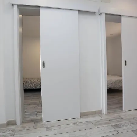 Agaete Parque: Vista Piscina 普拉亚戴尔雷安格莱斯