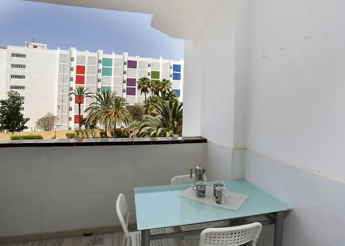 Agaete Parque: Vista Piscina Playa del Ingles (Gran Canaria)