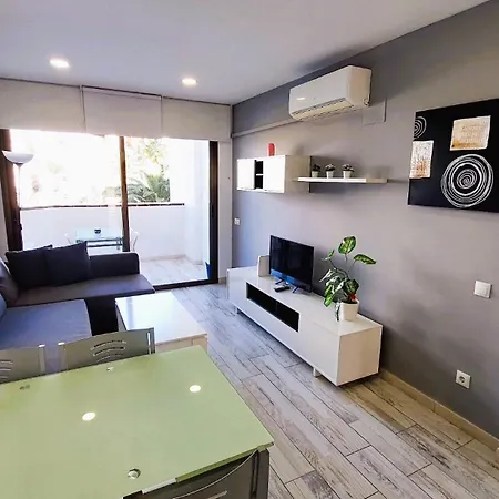 Agaete Parque: Vista Piscina *